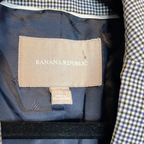 Banana Republic Stripped Blazer  - Picture 4 of 8